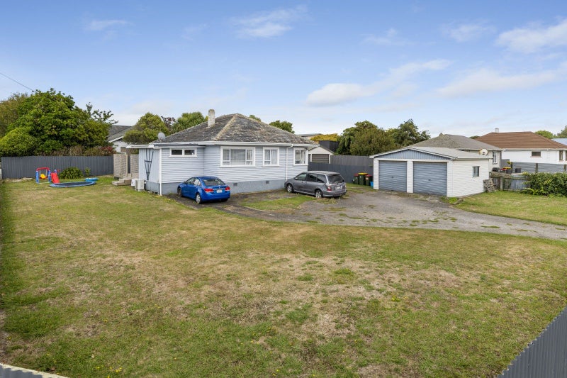 1 Caplen Street, Hawera - Carousel 1