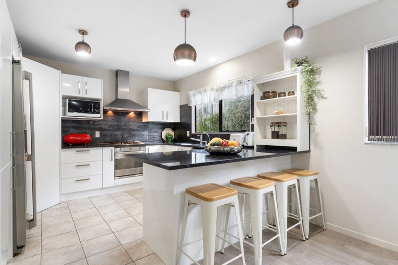 12 Carrowmore, Pinehill, Auckland - Carousel 2