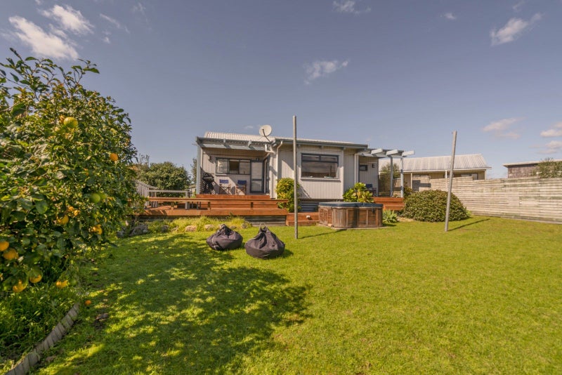 107 Kauri Crescent, Matarangi, Whitianga - Carousel 1