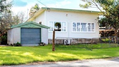 8 Moir Point Road, Mangawhai Heads, Mangawhai - Carousel 1