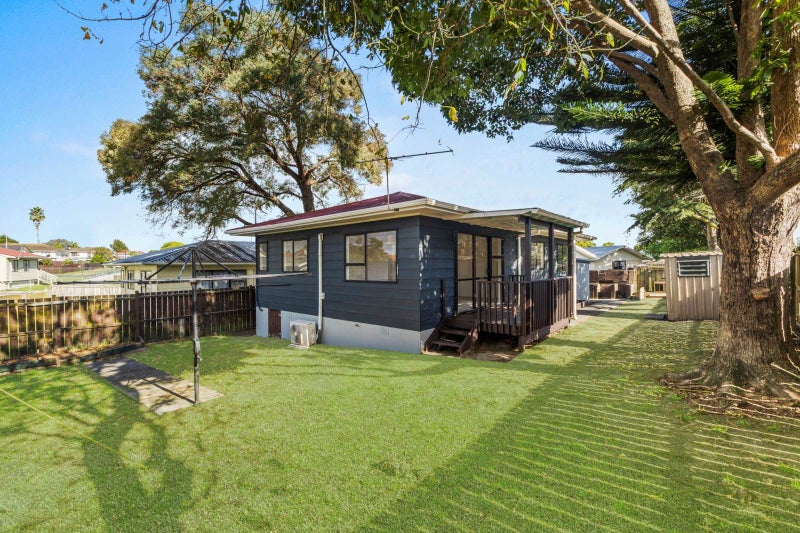 1/61 Palmers Road, Clendon Park, Auckland - Carousel 1