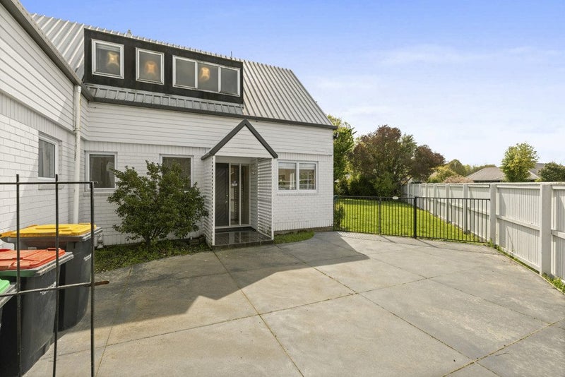77 Regency Crescent, Redwood, Christchurch - Carousel 2