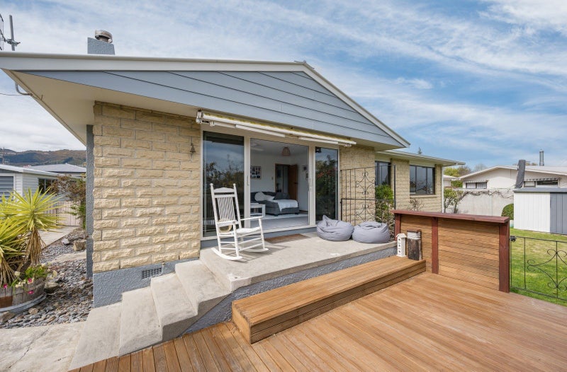 8 Challies Way, Richmond - Carousel 1