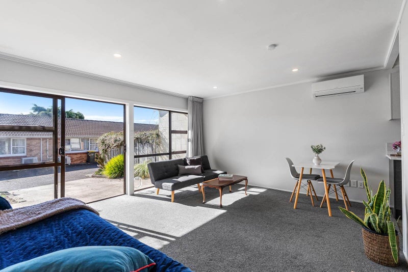 21/85 Edmonton Road, Henderson, Waitakere City, Auckland - Carousel 1