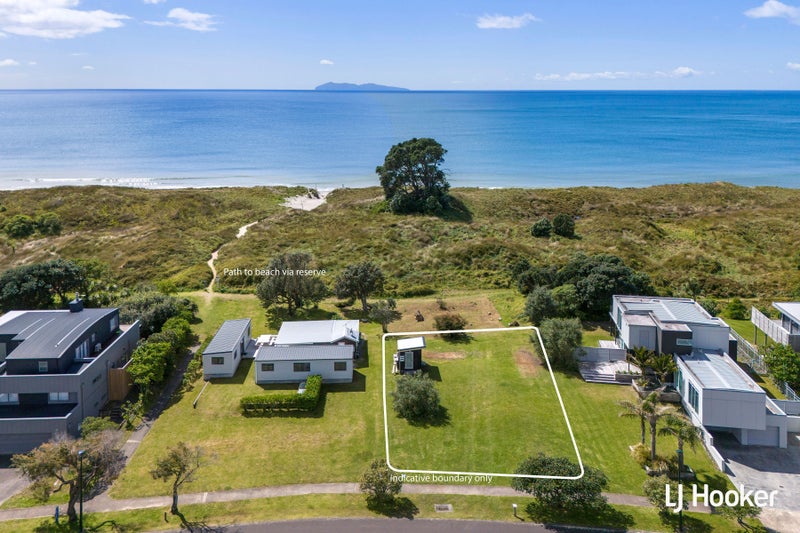 37 Bowentown Boulevard, Bowentown, Waihi Beach - Carousel 1