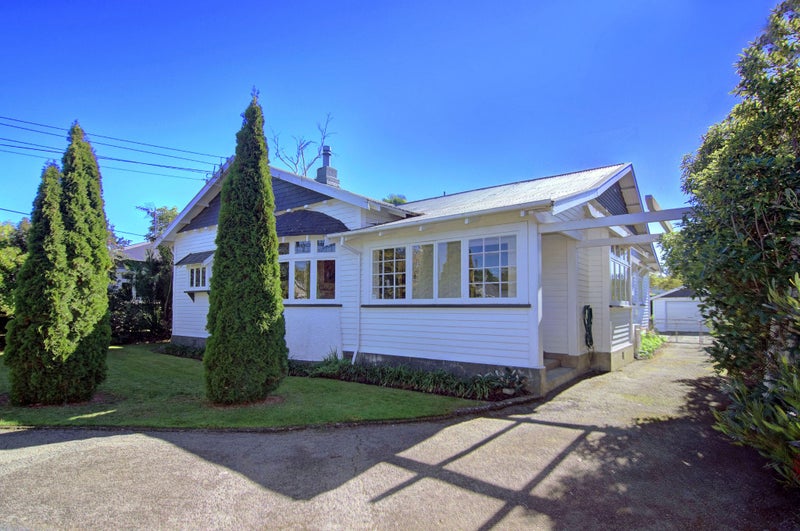 6 College Street, Masterton - Carousel 1