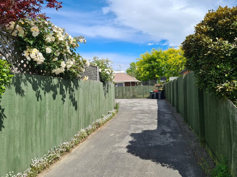 2/3 Claverley Gardens, Avonhead, Christchurch - Carousel 2