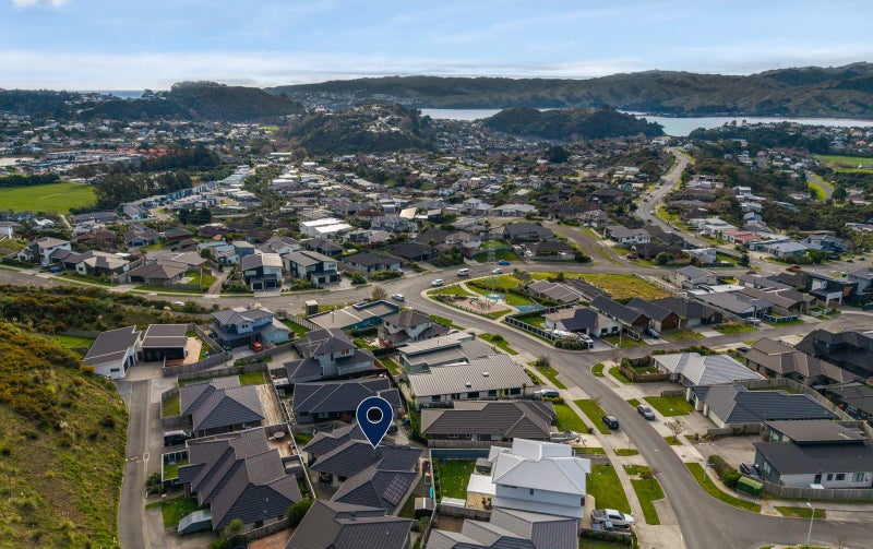 14 Schooner Drive, Whitby, Porirua - Carousel 28