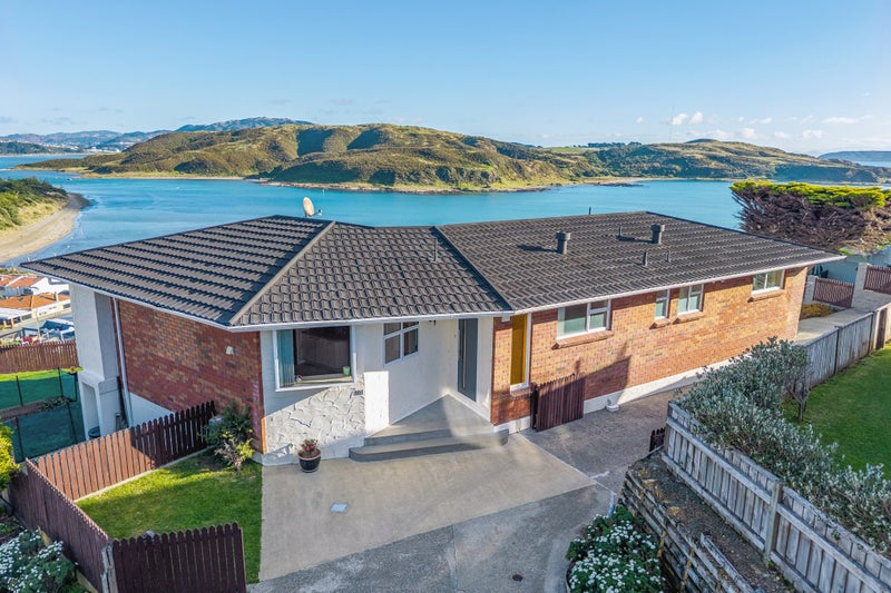 101 Pope Street, Camborne, Porirua - Carousel 1