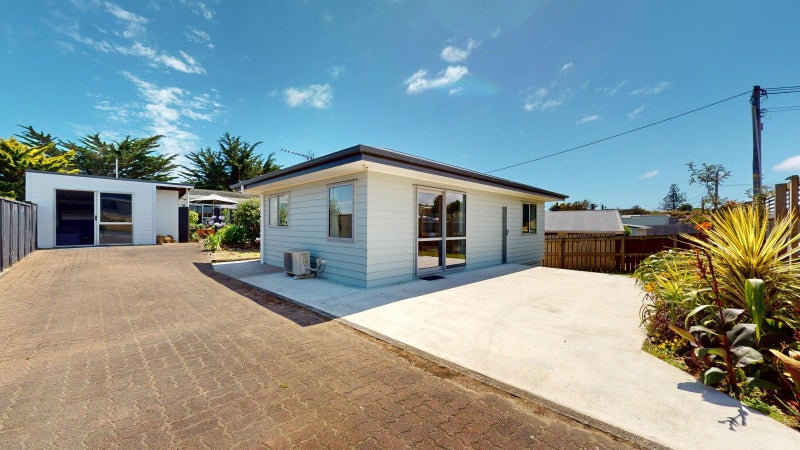 95 Kahukura Avenue, Waitarere Beach, Levin - Carousel 2