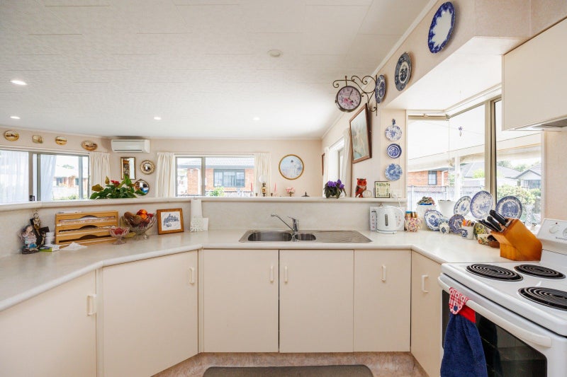 121 Warwick Street, Feilding, Feilding - Carousel 2