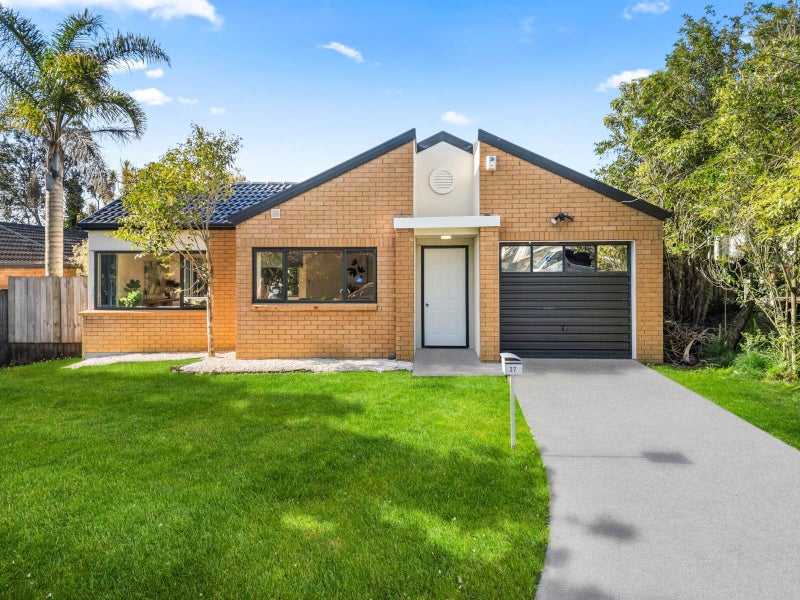 27 Kona Crescent, Henderson, Auckland - Carousel 1