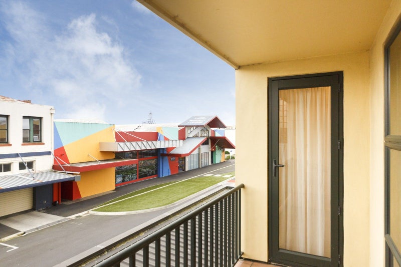 1/6D Queen Street, Palmerston North, Palmerston North - Carousel 11