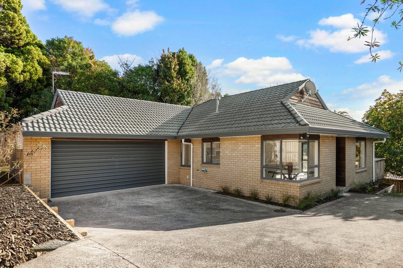 9 Davern Lane, New Lynn, Auckland - Carousel 1