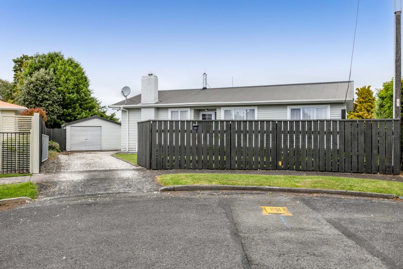 37 Antonio Street, Stratford - Carousel 49