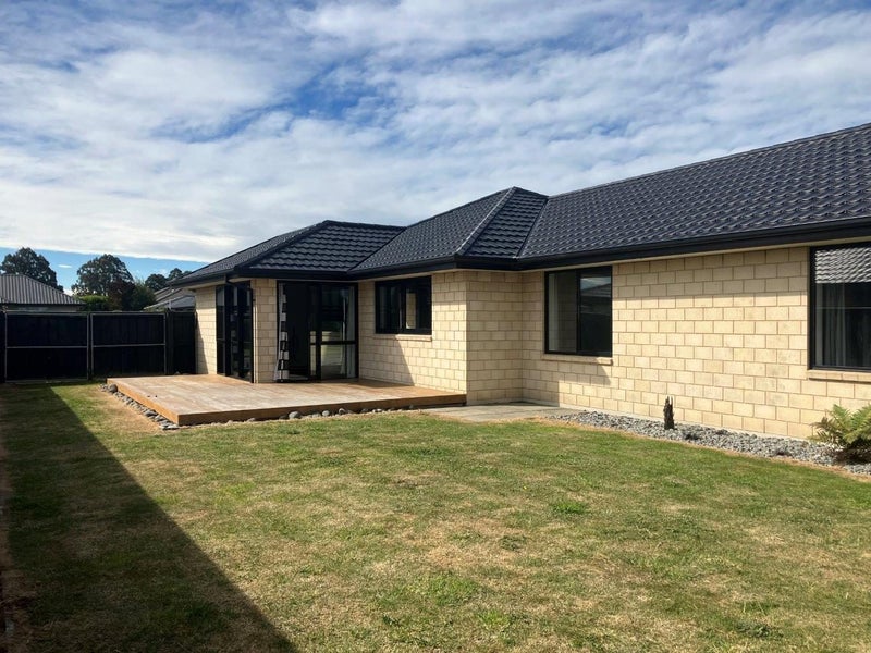 5 Rossall Crescent, Rolleston, Rolleston - Carousel 15