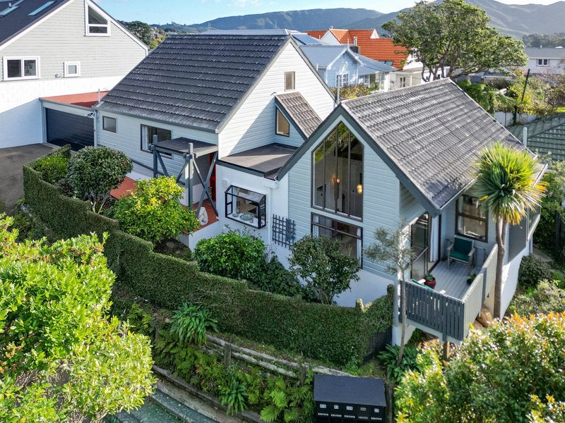 39 Clutha Avenue, Khandallah, Wellington - Carousel 1