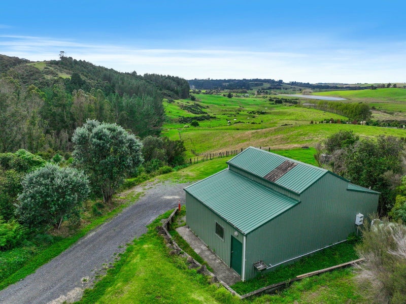 203 Wonderview Lane, HAKARU, KAIWAKA - Carousel 1
