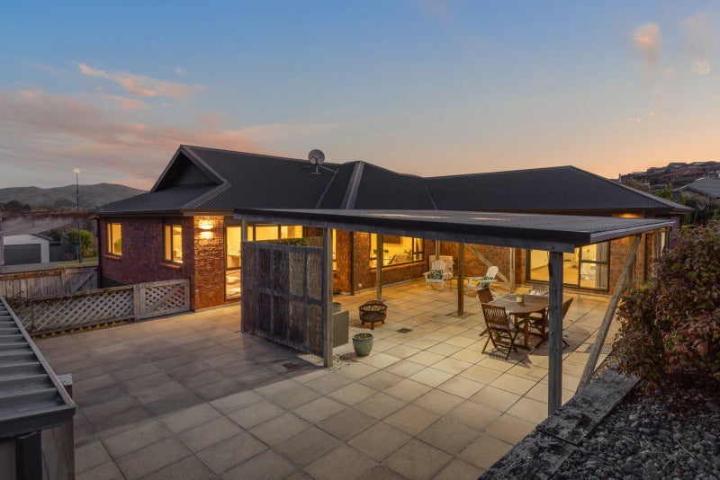 6 Aotea Drive, Aotea, Porirua - Carousel 2