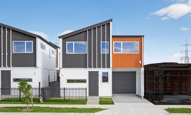 4 Longview Oak Lane, Rosehill, Papakura - Carousel 1