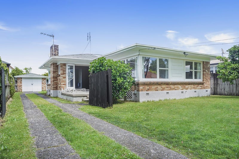 48 Brookfield Street, Hamilton East, Hamilton - Carousel 1