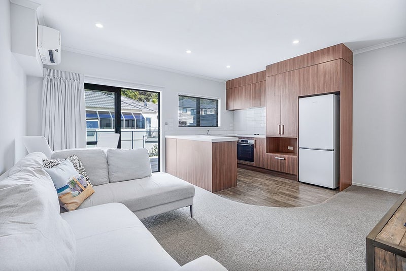 2/18 Hunter Street, Hamilton Lake, Hamilton - Carousel 2