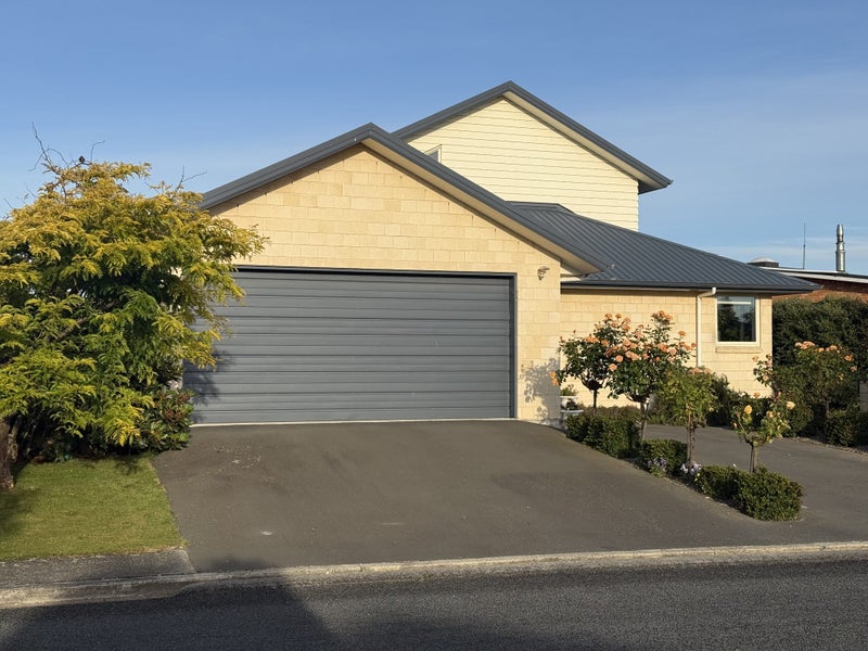 11 Crossleigh Crescent, Balclutha - Carousel 26