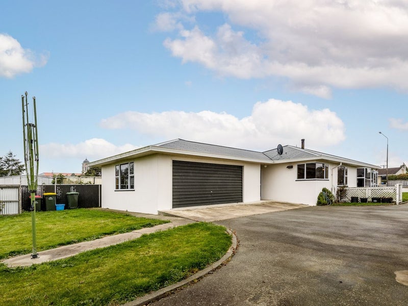 19 Timaru Road, Waimate, Waimate - Carousel 15