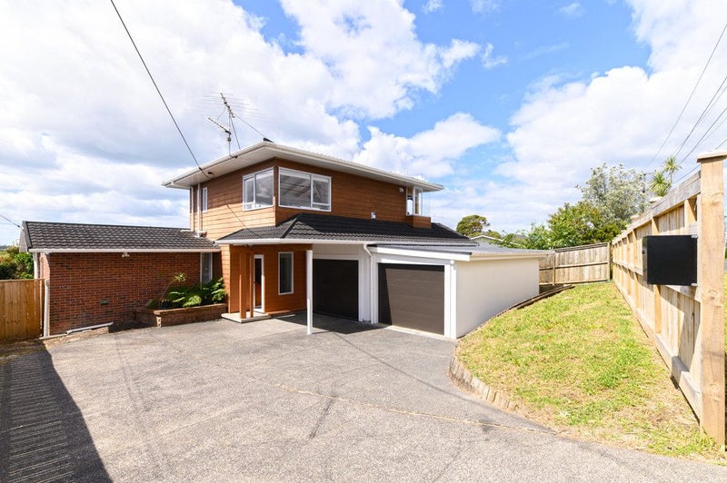 23 Knights Road, Rothesay Bay, Auckland - Carousel 2