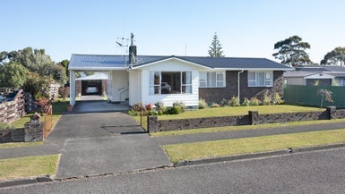 3 Ruawai Road, Feilding, Feilding - Carousel 1