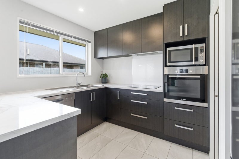 23 Luxembourg Crescent, Halswell, Christchurch - Carousel 2