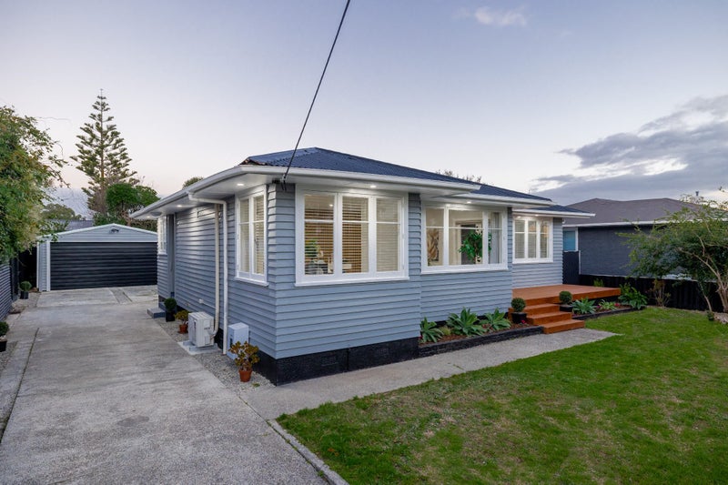 15 Peters Avenue, Cloverlea, Palmerston North, Manawatu / Whanganui - Carousel 1