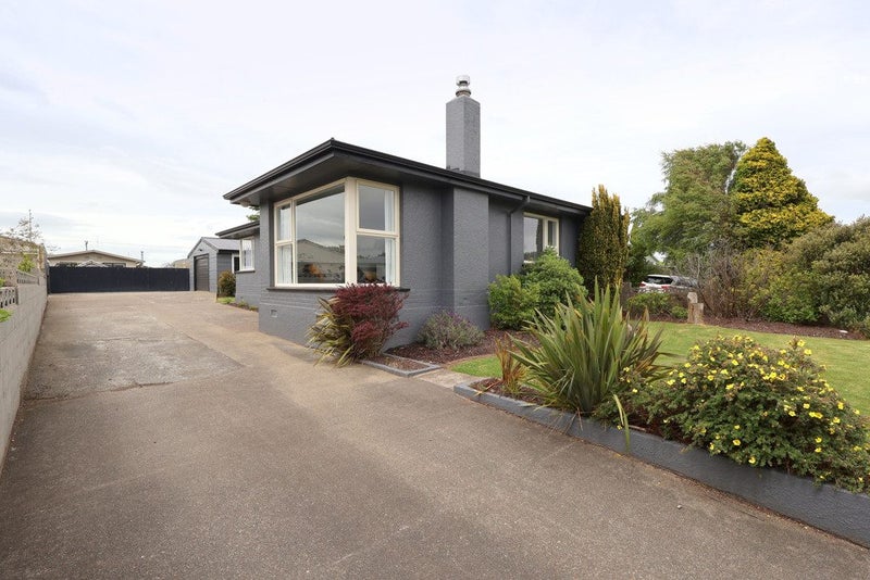 1 Roseburn Place, Hargest, Invercargill - Carousel 1