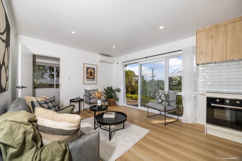 1/178 Glengarry Road, Glen Eden, Waitakere City, Auckland - Carousel 1