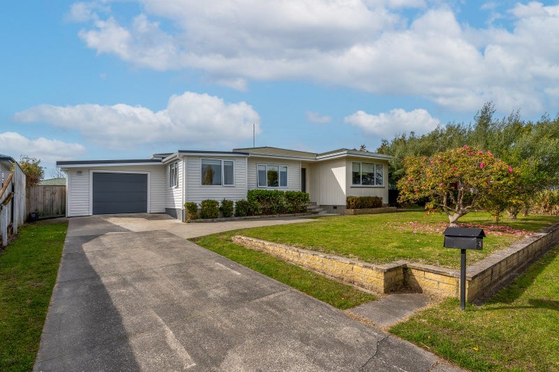 8 Skerrett Crescent, Tamatea, Napier - Carousel 11