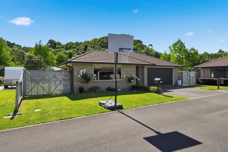 11 Barometer Way, Pyes Pa, Tauranga - Carousel 22