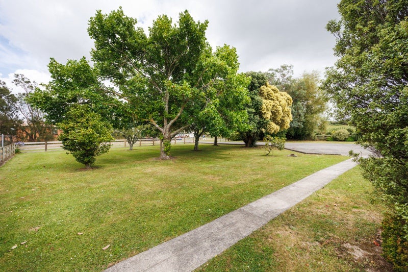 Property Valuation for 42 Harrisons Line, Palmerston North Trade Me Property Trade Me Property