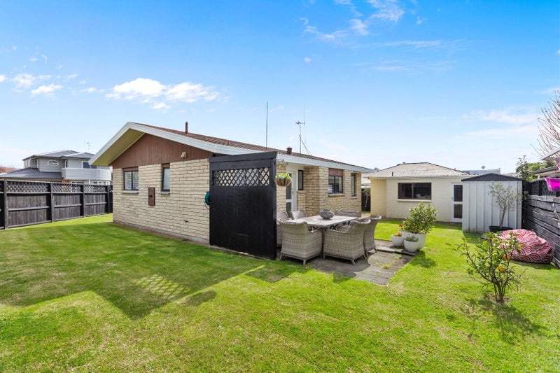 1 Karaka Road, Otumoetai, Tauranga - Carousel 12