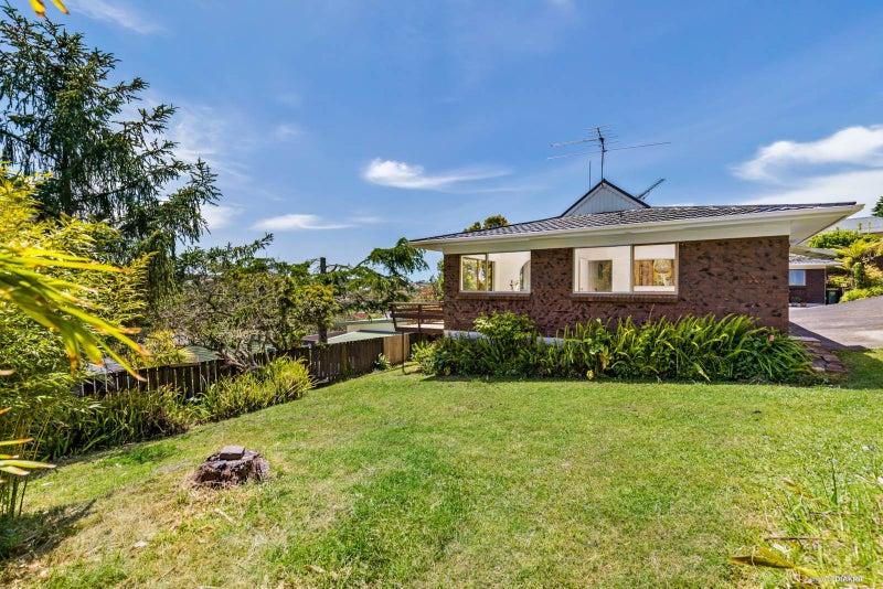 Property Valuation for 2/59 Glencoe Road, Browns Bay, Auckland Trade