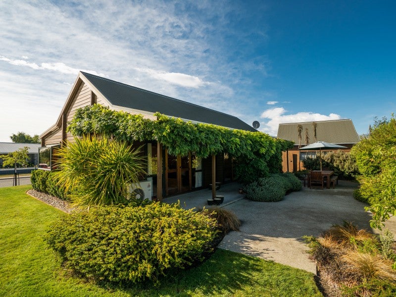 141 Hazlett Street, Clyde, Clyde - Carousel 1