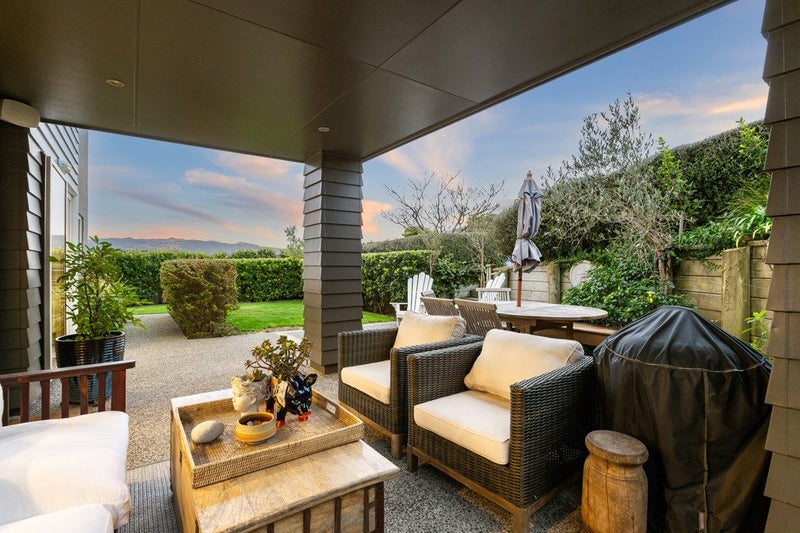 14 Paparoa Crescent, Aotea, Porirua - Carousel 1