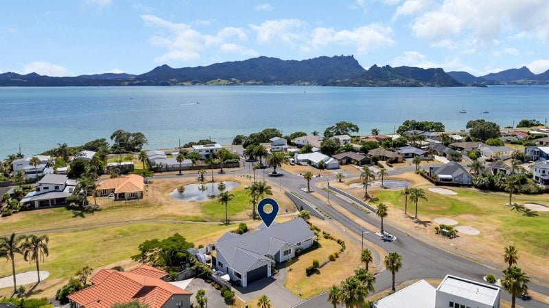 2 Cayman Court, One Tree Point - Carousel 1