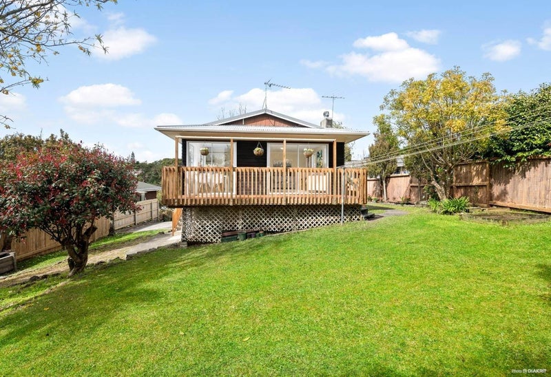 10 Glencourt Place, Glenfield, Auckland - Carousel 17
