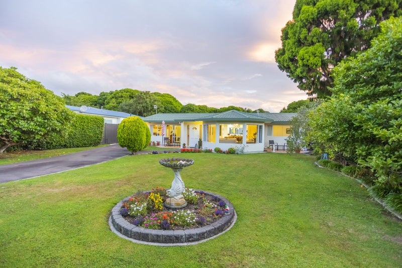 52 Kohekohe Road, Waikanae - Carousel 1