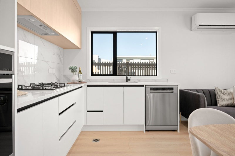 7 Brough Place, Saint Andrews, Hamilton - Carousel 2