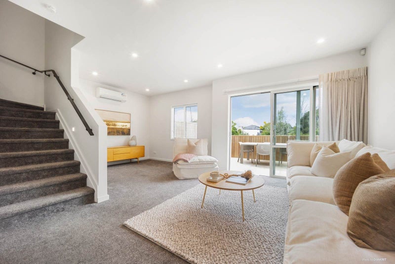 17 Tamora Lane, Avondale, Auckland - Carousel 1