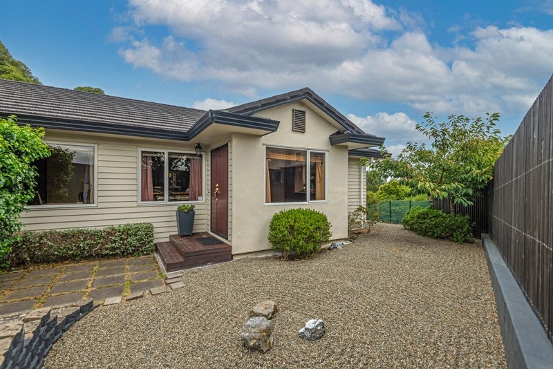 40 Ruapehu Drive, Fitzherbert, Palmerston North - Carousel 2