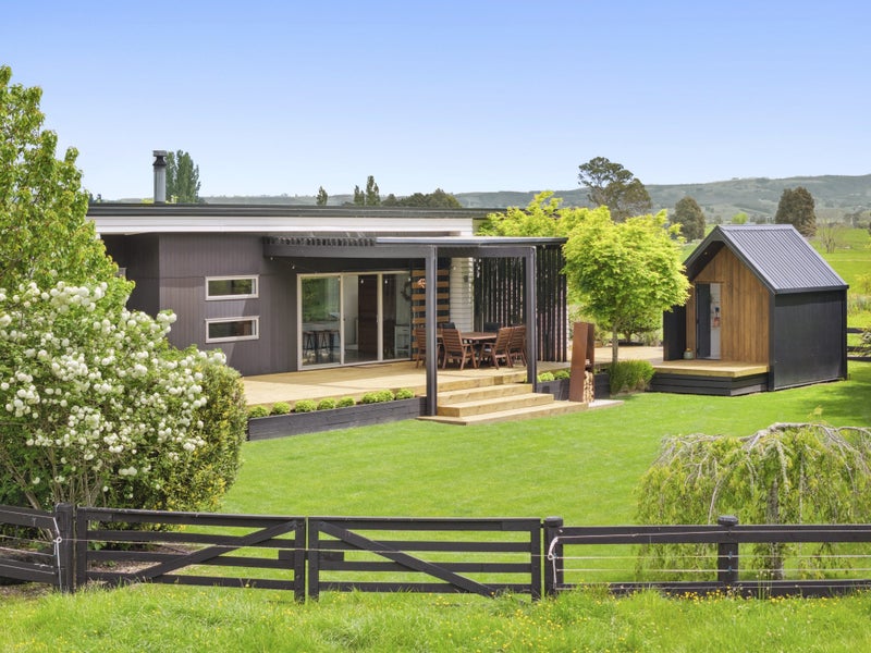 1174 Pokuru Road, Te Kawa, Te Awamutu - Carousel 1