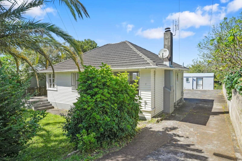 3 Donovan Avenue, Massey, Auckland - Carousel 1