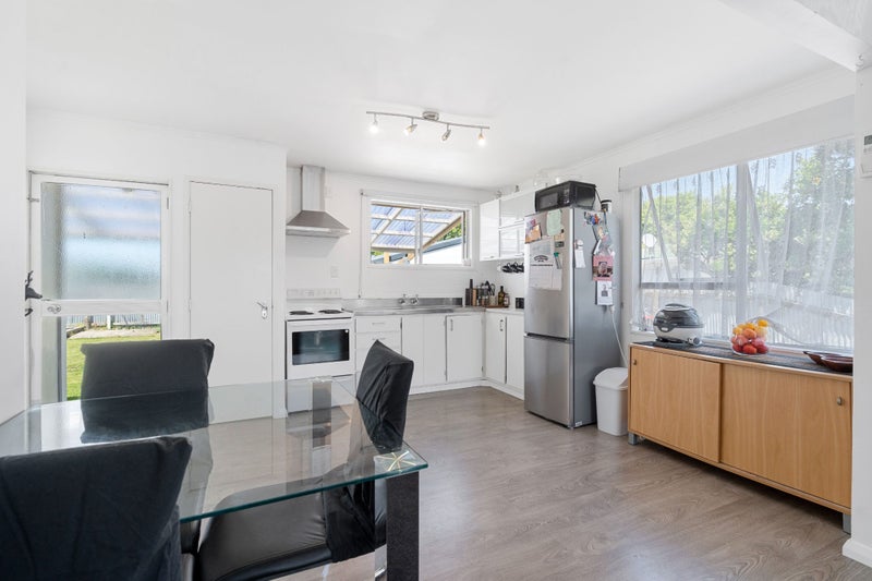 18 Patea Place, Kuripuni, Masterton - Carousel 2